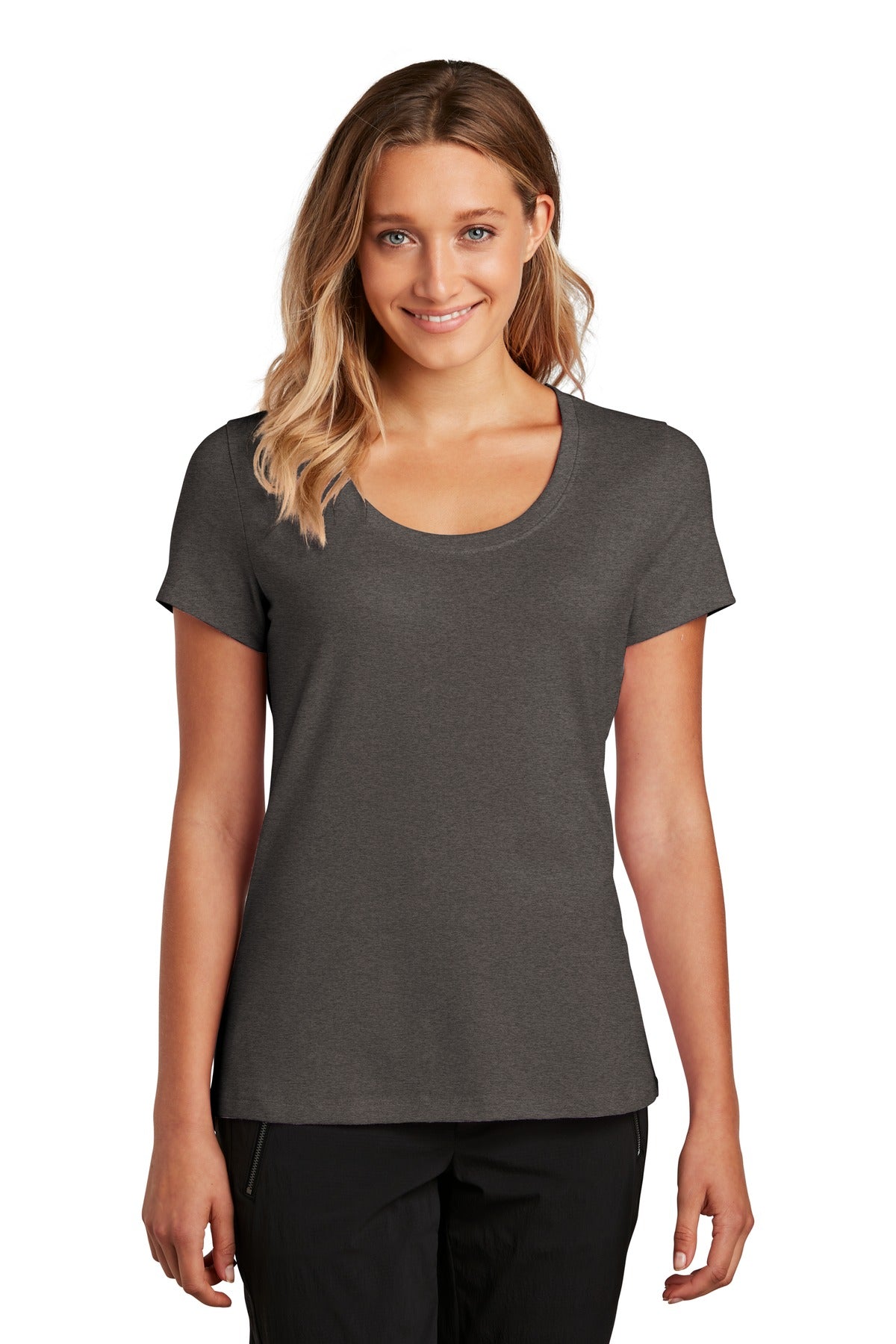 District ® Women&#39;s Flex Scoop Neck Tee DT7501